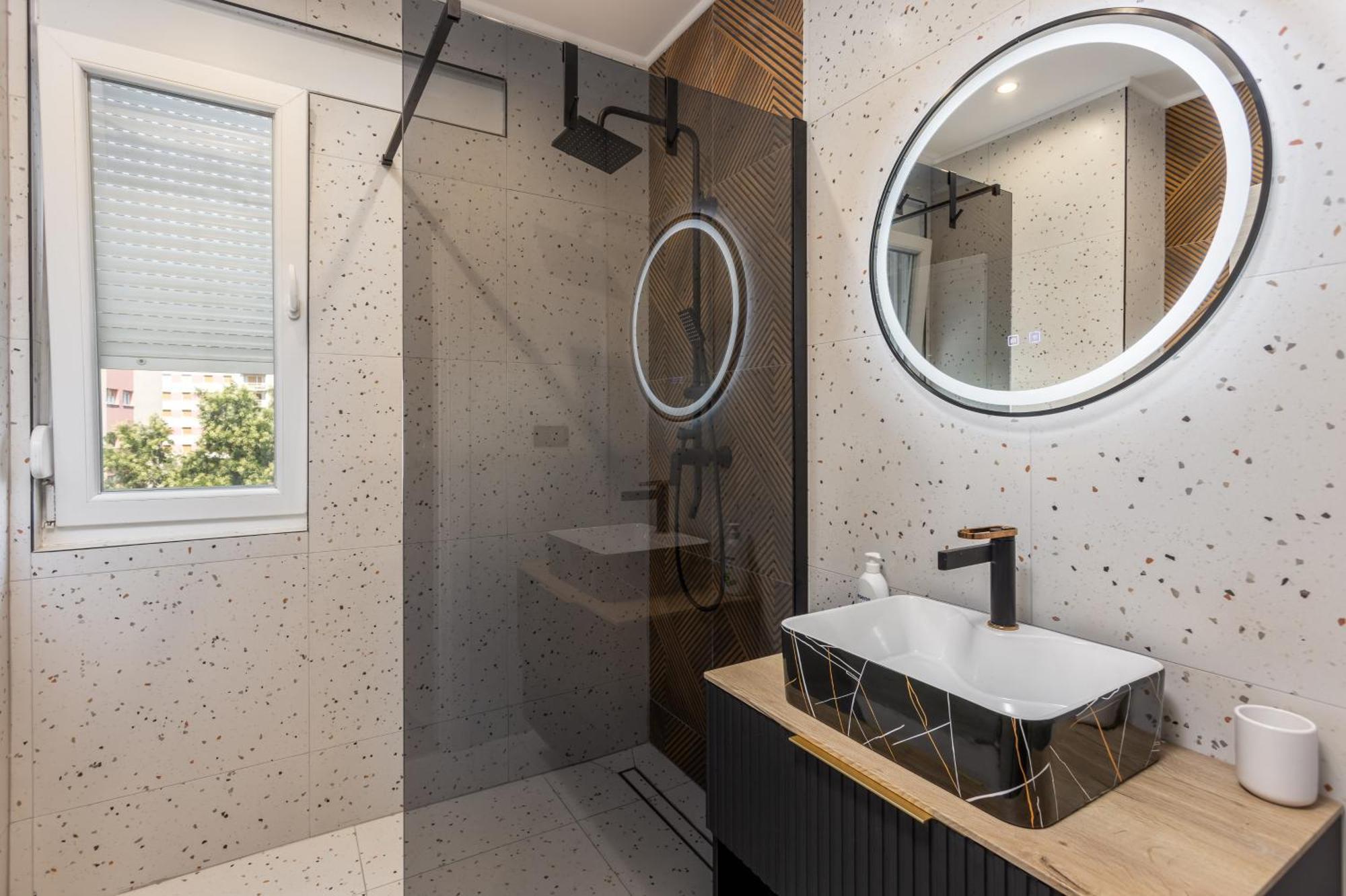 Apartmán Adastra With Private Parking And Floor Heating Rijeka