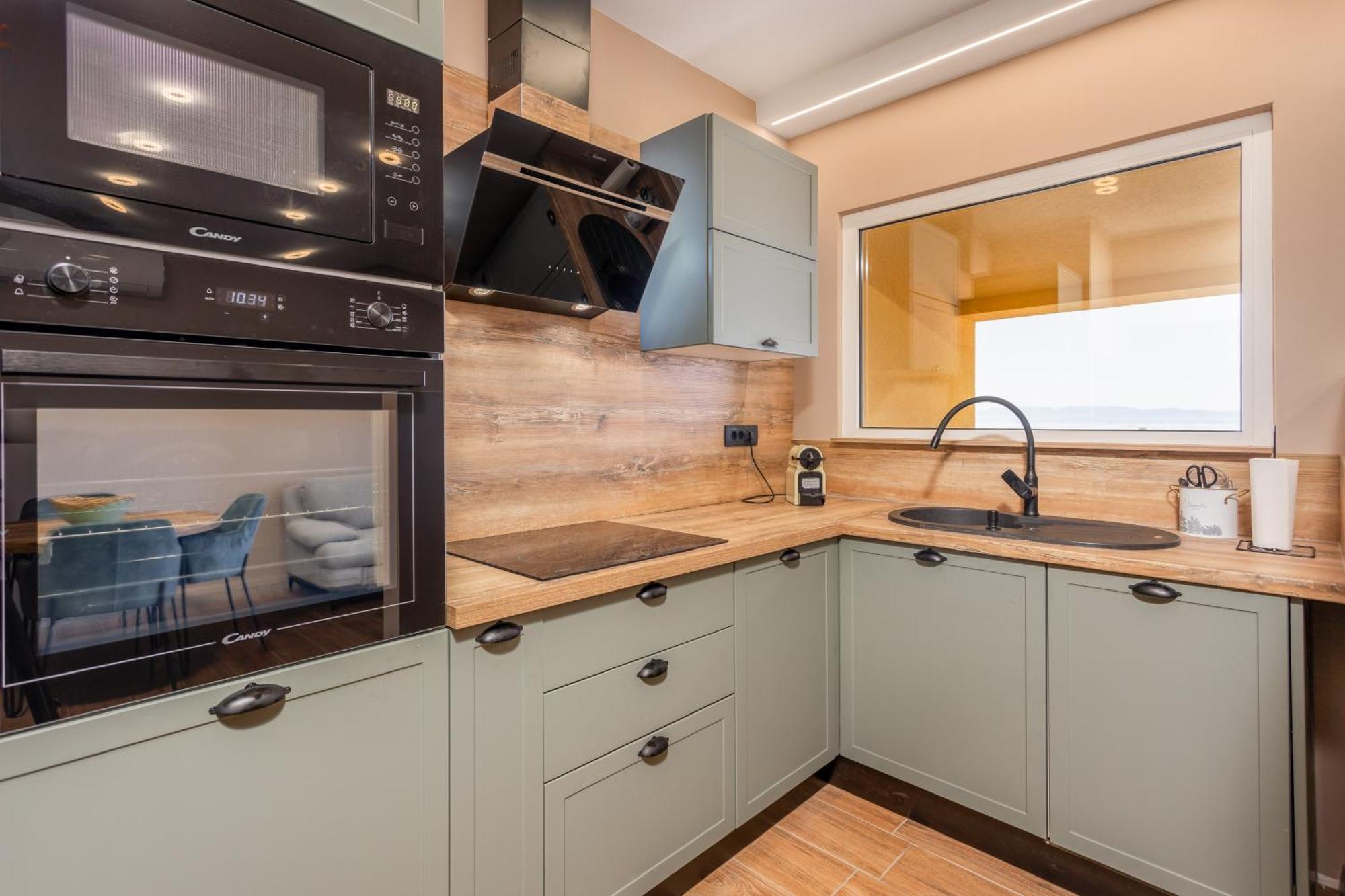 Apartment Adastra With Private Parking And Floor Heating Rijeka