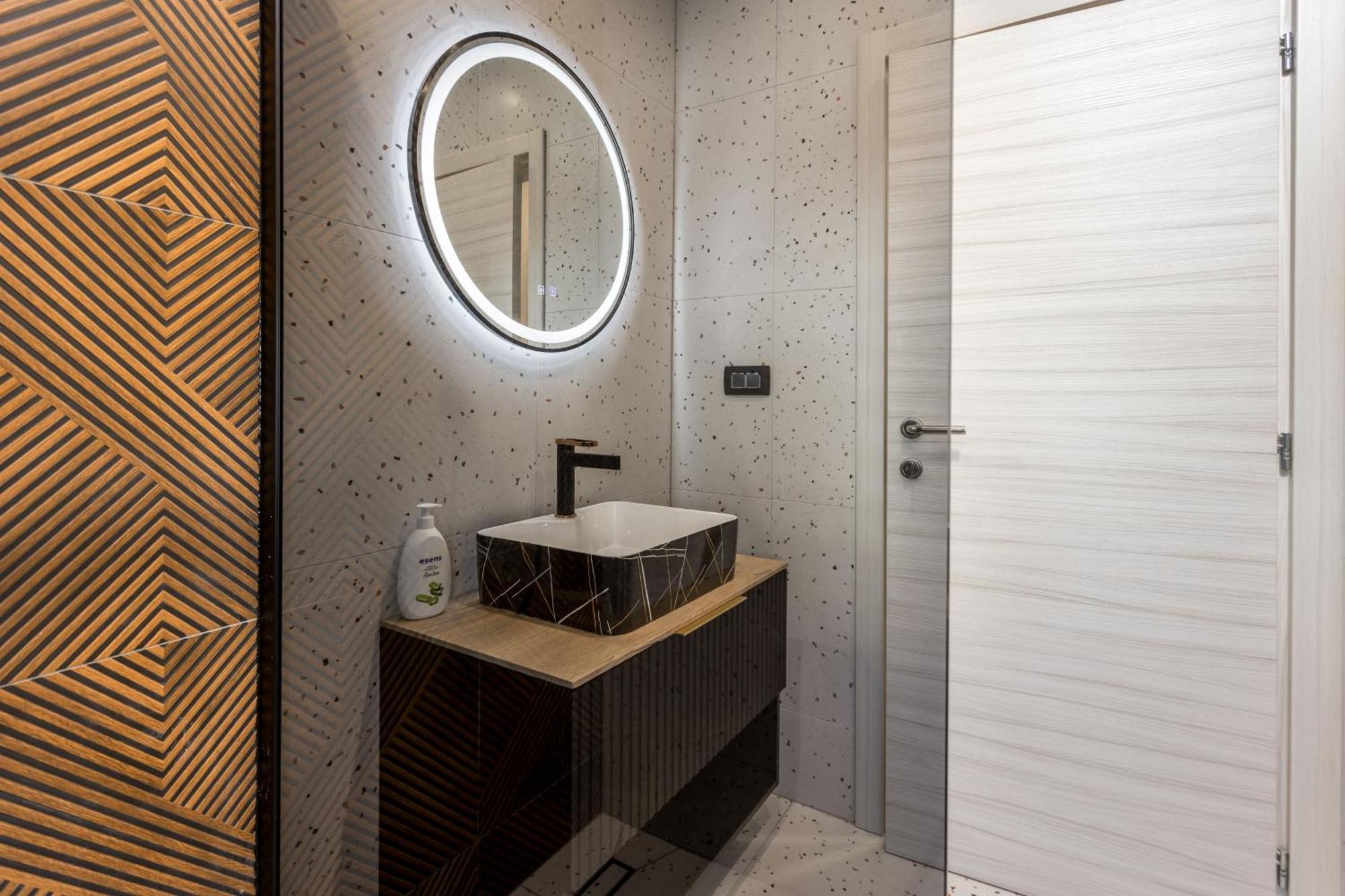 Adastra With Private Parking And Floor Heating Apartment