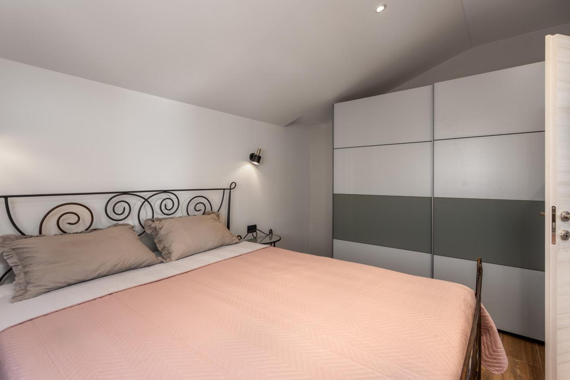 Adastra With Private Parking And Floor Heating Apartment *