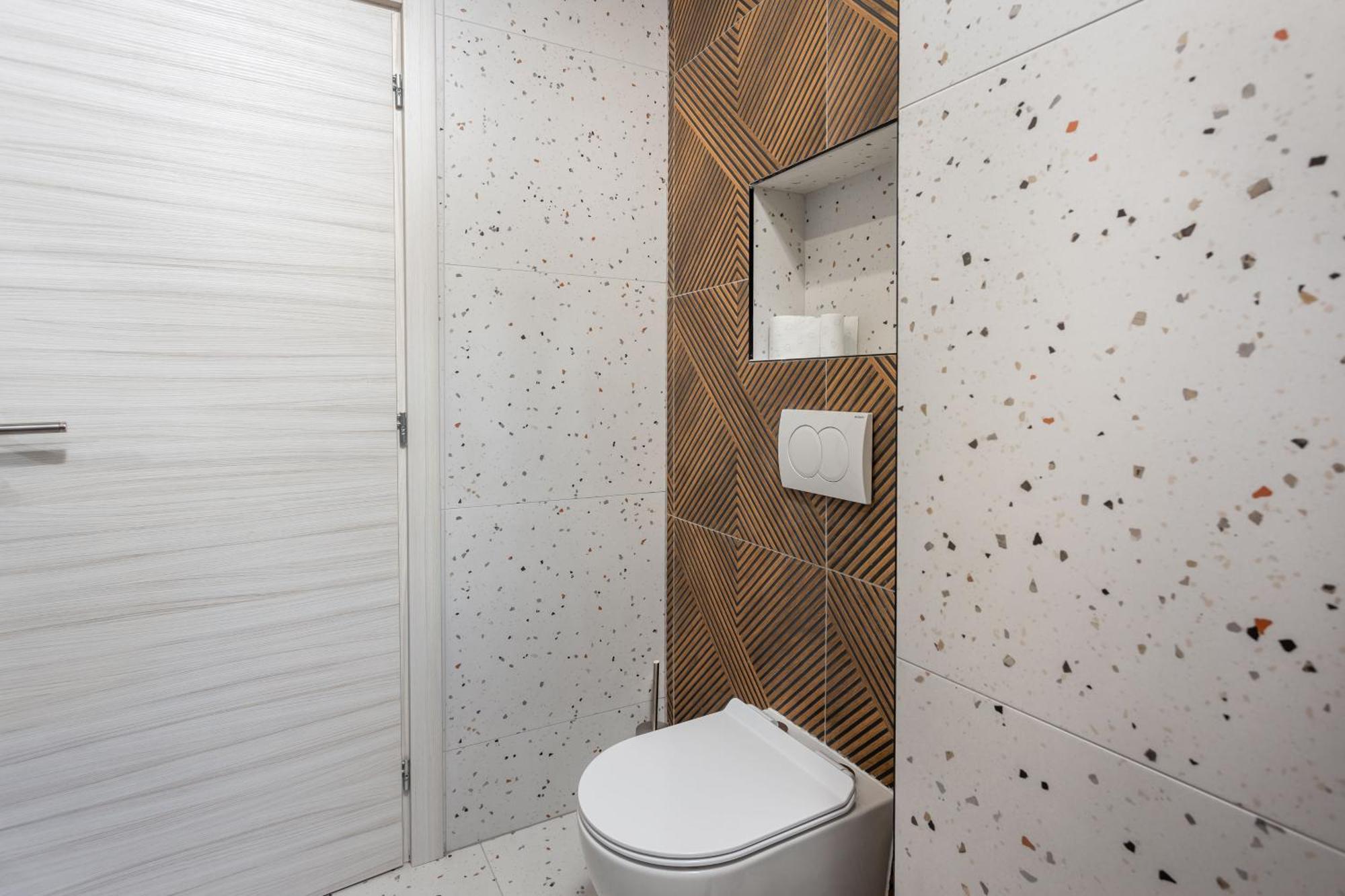 Adastra With Private Parking And Floor Heating *